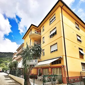 Chiara 2* Finale Ligure